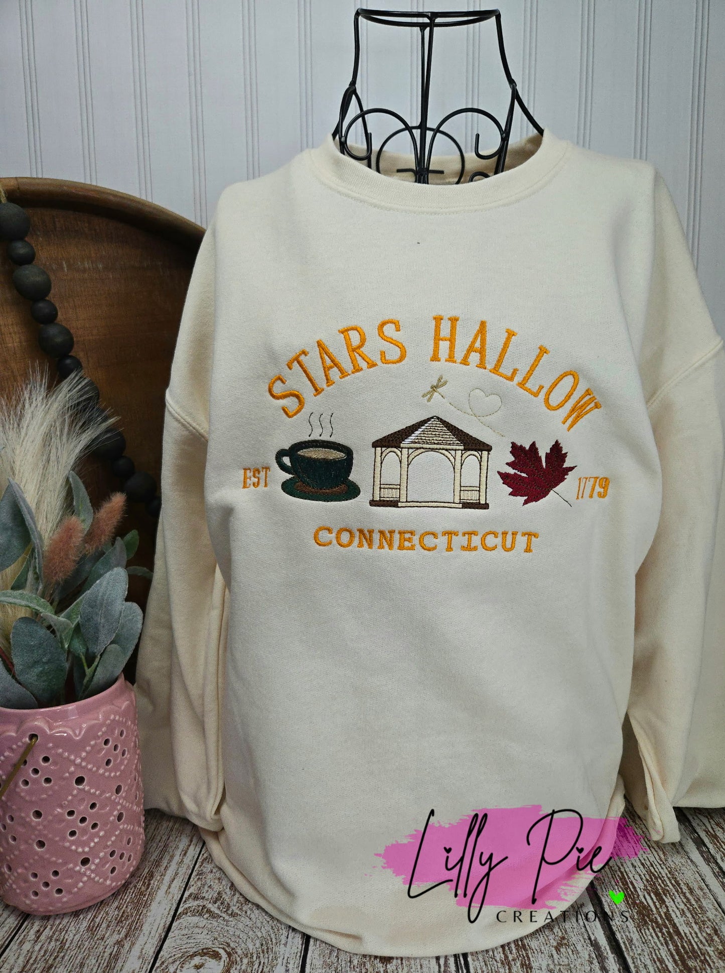 Stars Hallow Embroidered Fall Sweatshirt