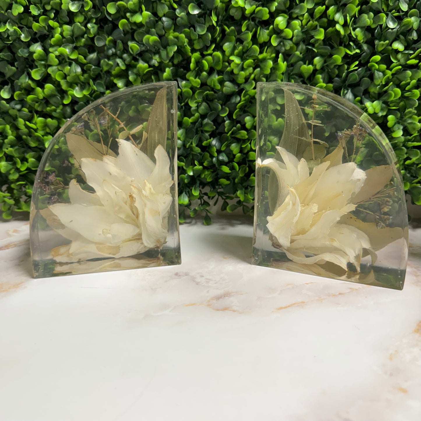 Preserved Flower Epoxy Book Ends (Pair)