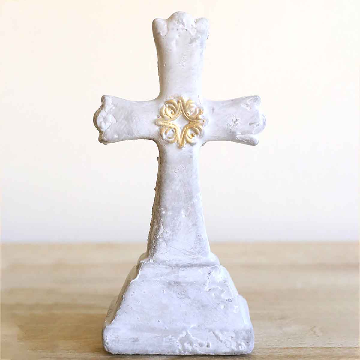 Croix Decor Gray/White/Gold 5x8.25x3.25
