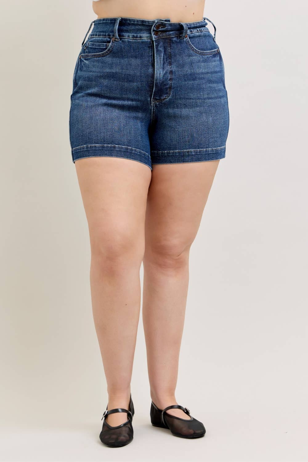 HW T.C. Slim Short - PLUS