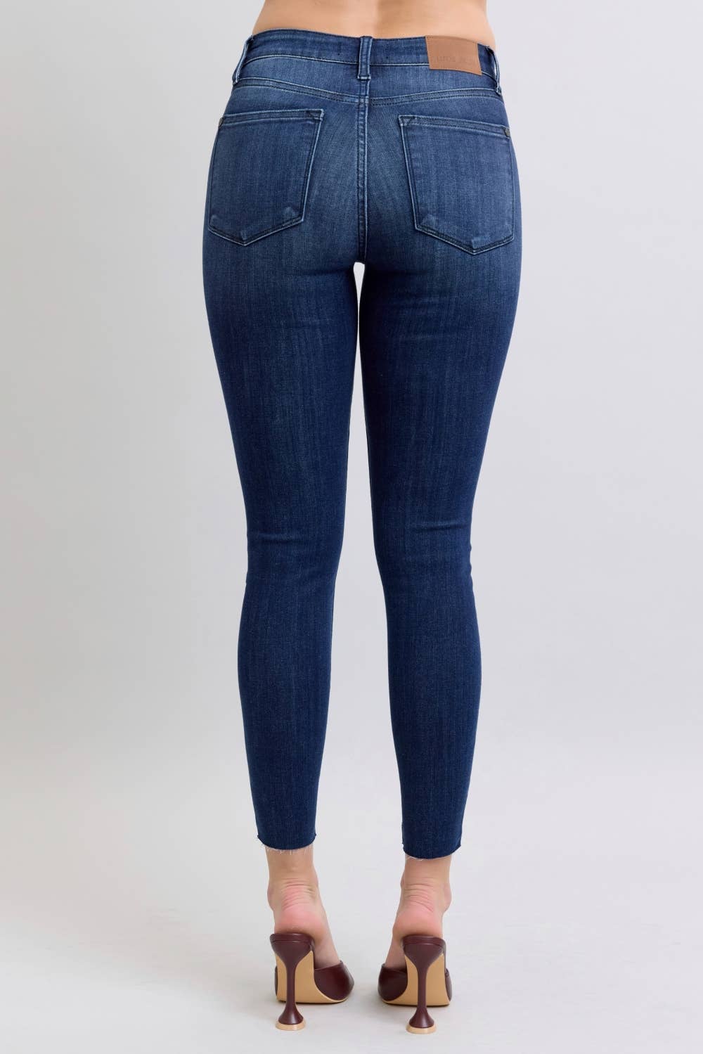 MR Skinny w raw hem