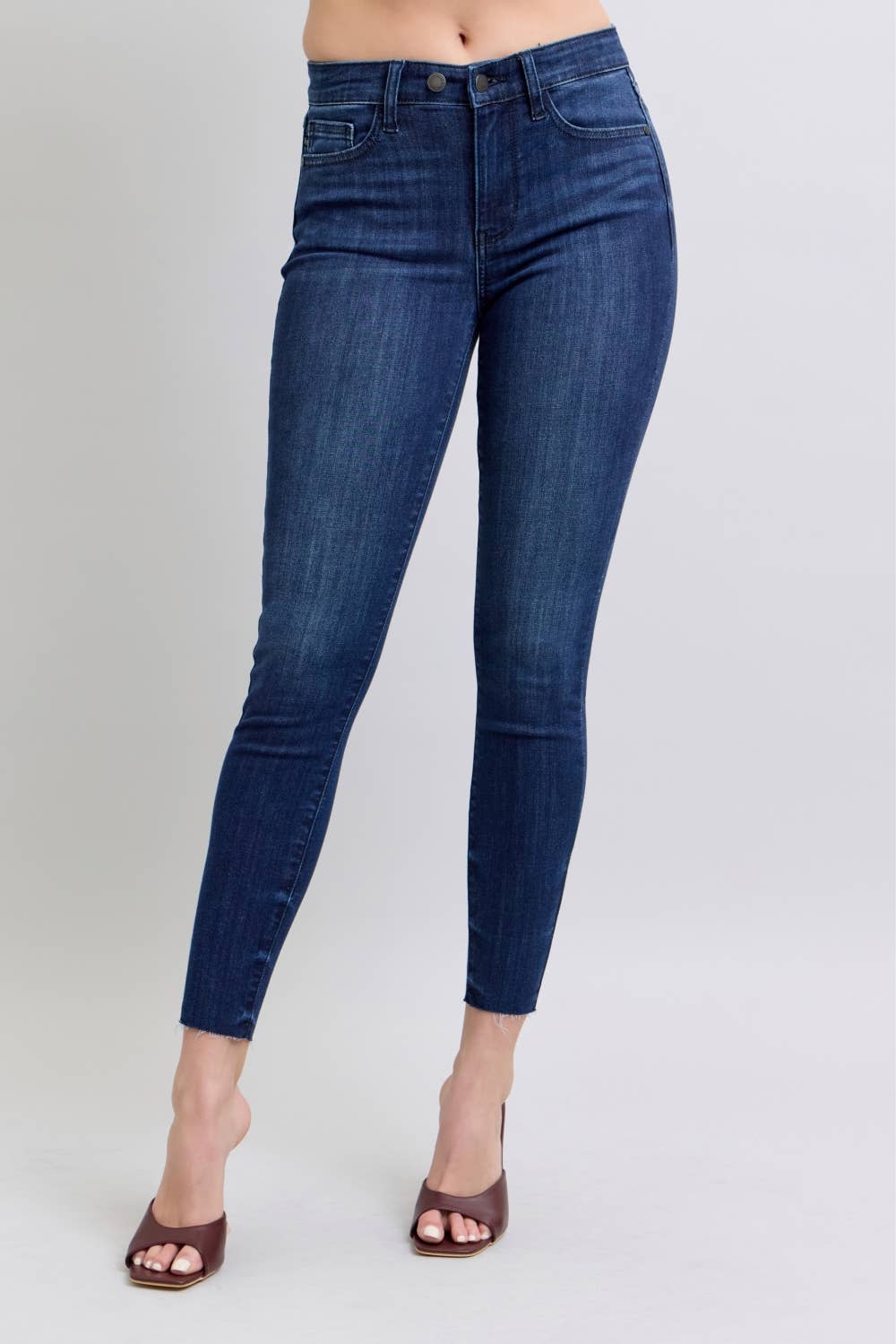 MR Skinny w raw hem