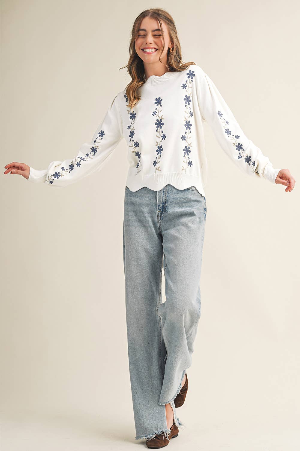 Floral Embroidered Scallop Hem Sweater | S-XL