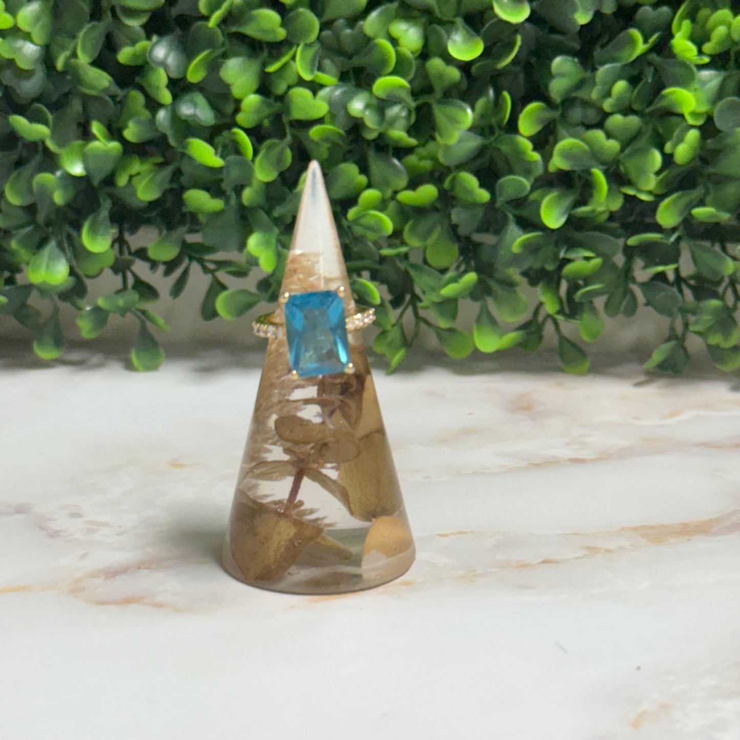 Preserved Flower Ring Holder
