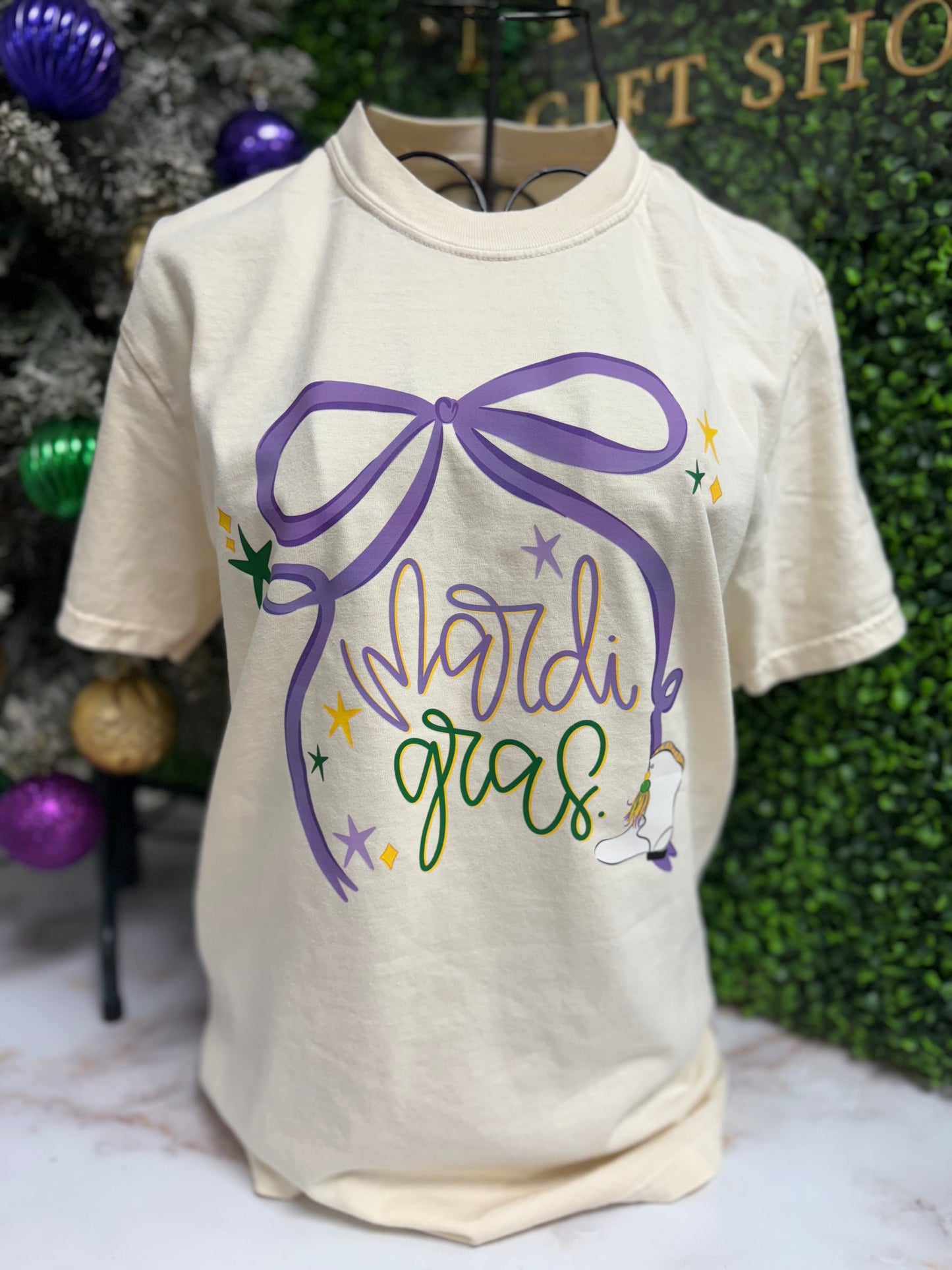 Mardi Gras Oversized Bow Ivory T-Shirt
