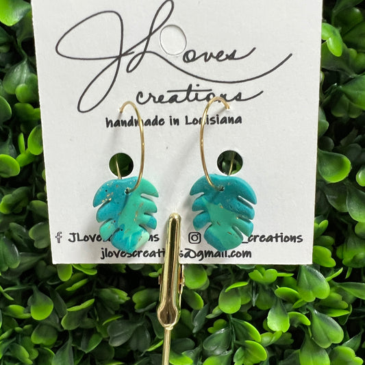 Monstera on Gold Hoop