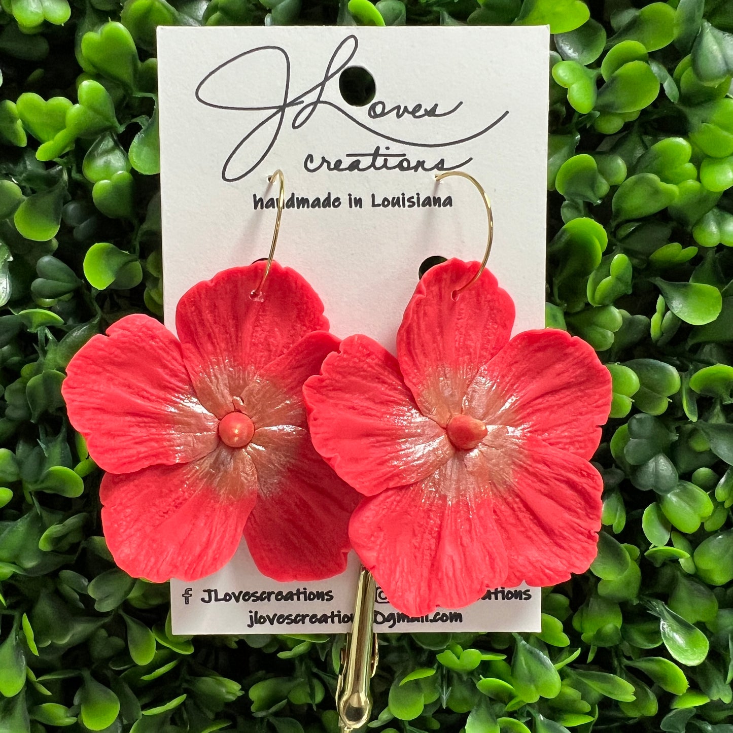 Hibiscus on Gold Hoop